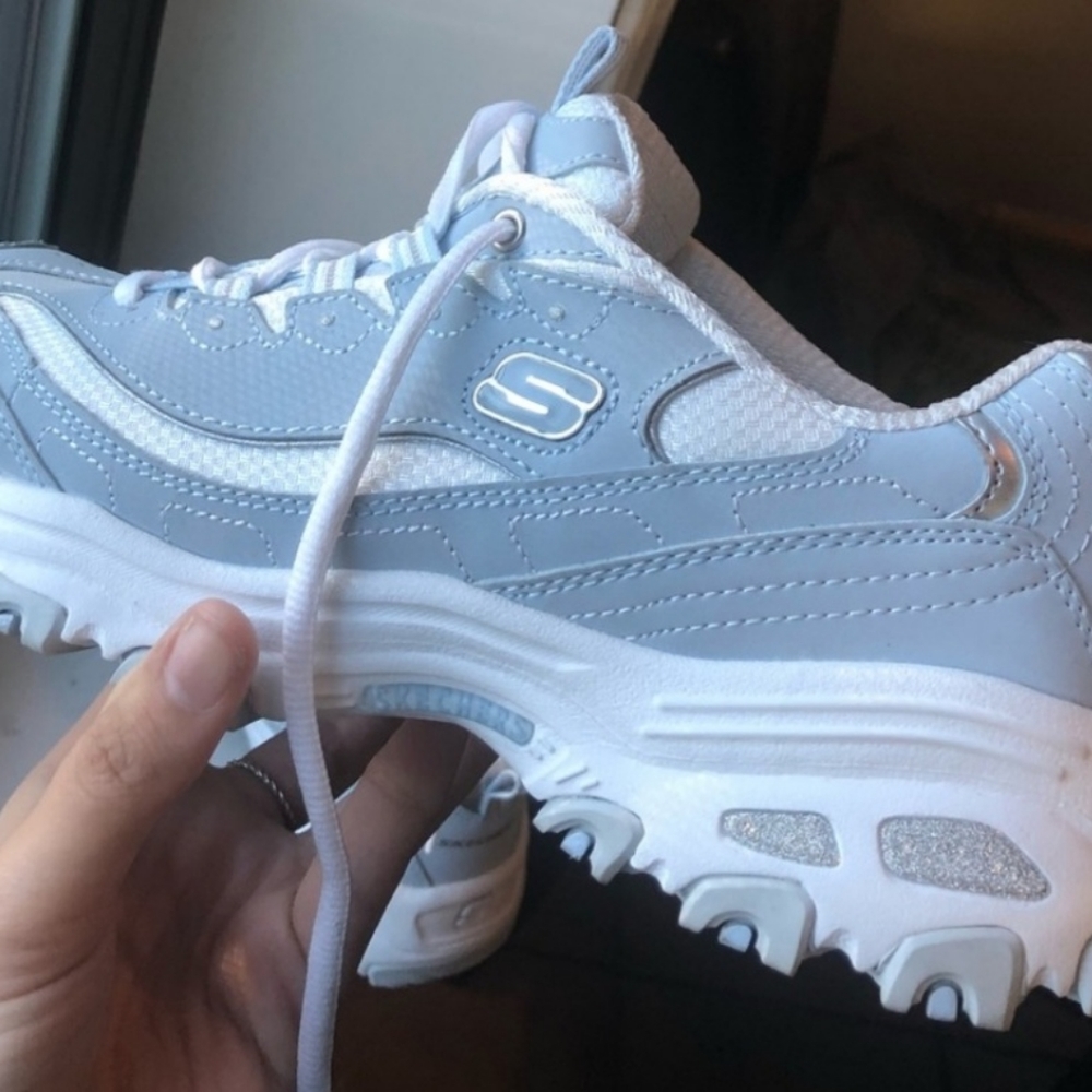 Skechers D'Lites Air-Cooled Memory Foam